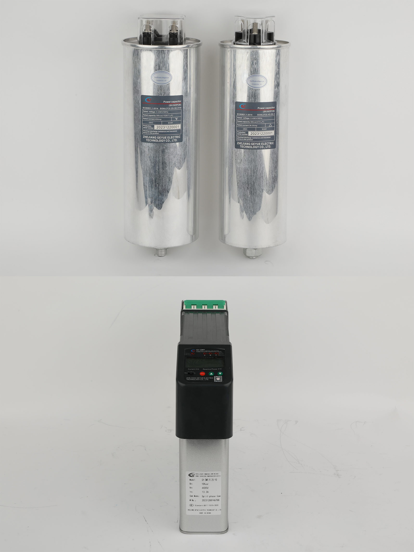 Hoe verschillen 'slimme' condensatoren met ingebouwde controllers en communicatiemogelijkheden van traditionele condensatormodules in een systeem?